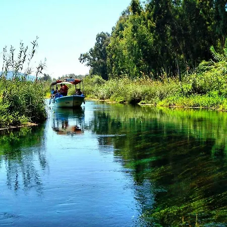Апарт-отель Oezgem Акьяка